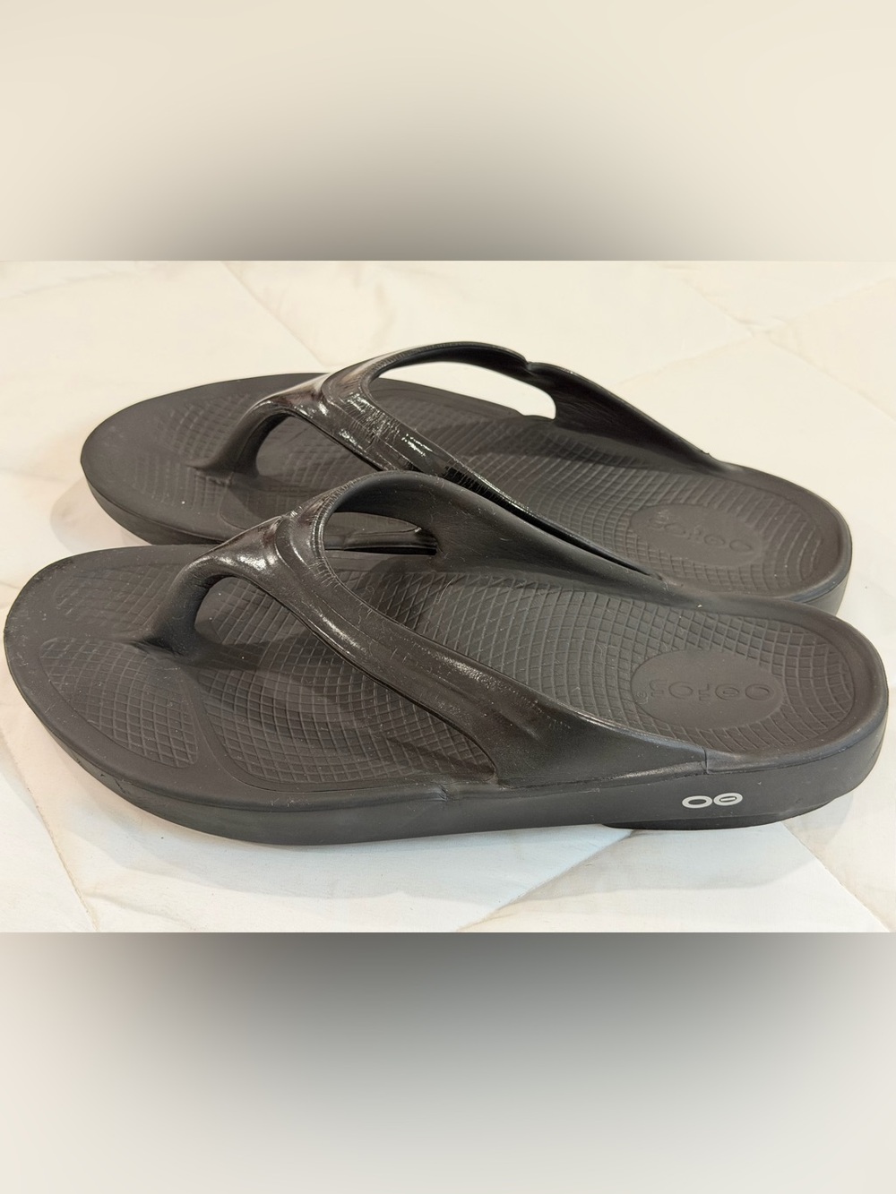 Oofos Oolala Luxe Flip Flop Sandal Womens 11 EU 42 Black Comfort Recovery